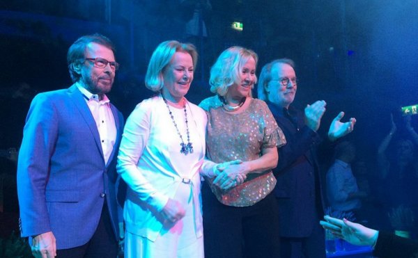 В сети появилась первая фотография ABBA в студии после 35-летнего перерыва